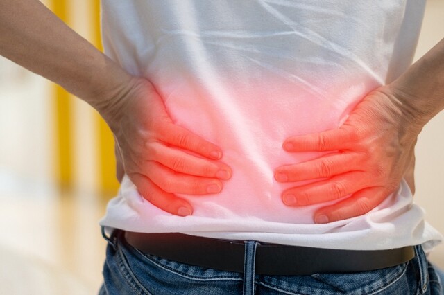 Bệnh thận thường diễn tiến âm thầm nên nhiều trường hợp chỉ được phát hiện khi bệnh đã tiến triển khá nặng. Ảnh minh họa