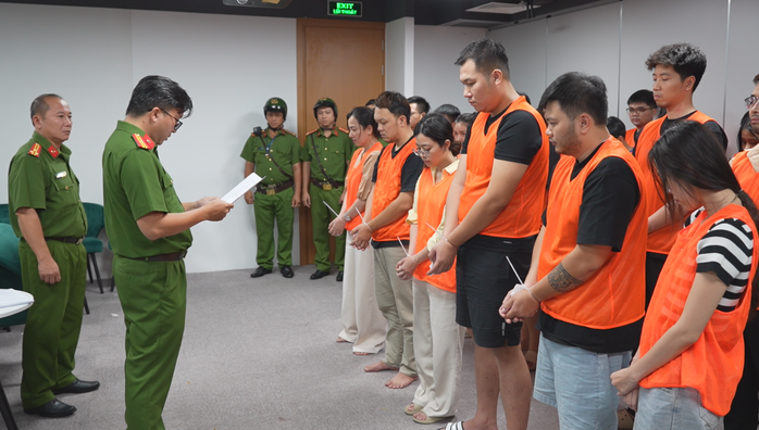 Công an TPHCM thi hành lệnh bắt 51 người