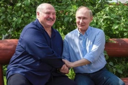 Căng thẳng với Ukraine gia tăng, Tổng thống Nga gặp Tổng thống Belarus