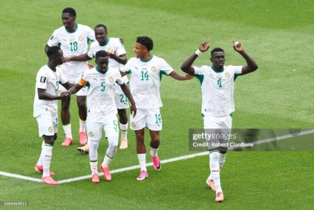 Video bóng đá Senegal - Iraq: Bước ngoặt thẻ đỏ, cơn mưa bàn thắng (World Cup)