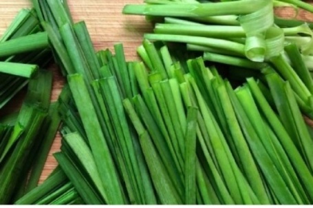Rau rẻ bèo ở Việt Nam, ra nước ngoài “hét giá” gần 200.000đ/kg