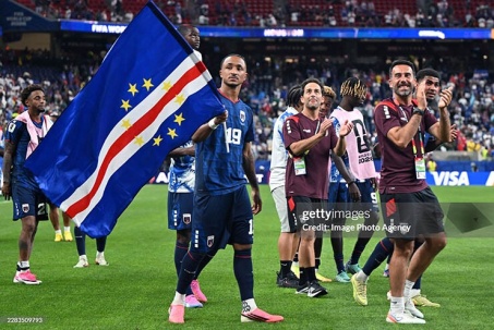 “Ngựa ô” Cape Verde gây chấn động World Cup: Bất bại vòng bảng, vỡ òa đoạt vé vàng