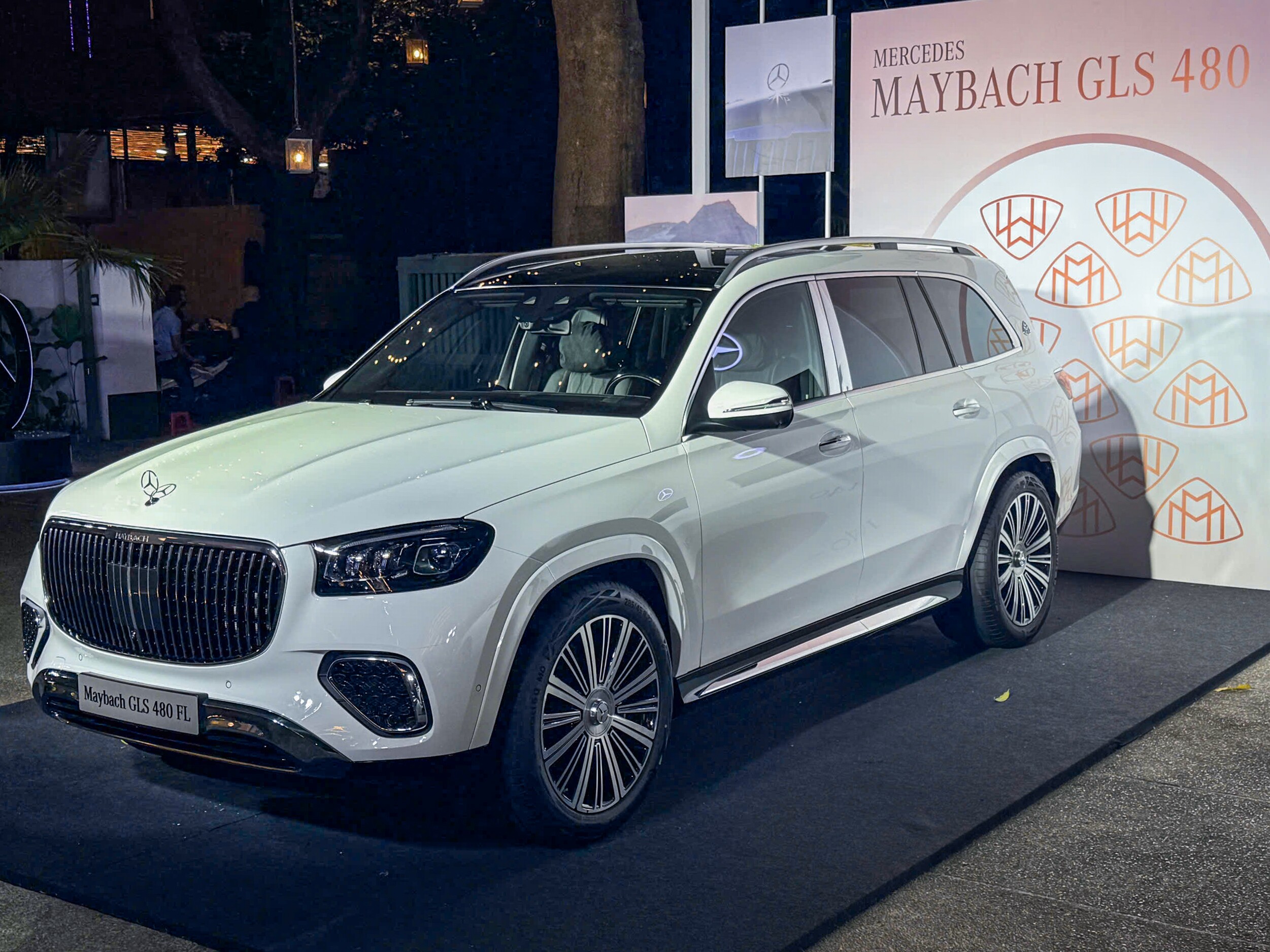 Mercedes-Benz Việt Nam đã bổ sung phiên bản Mercedes-Maybach GLS 480 4MATIC Facelift