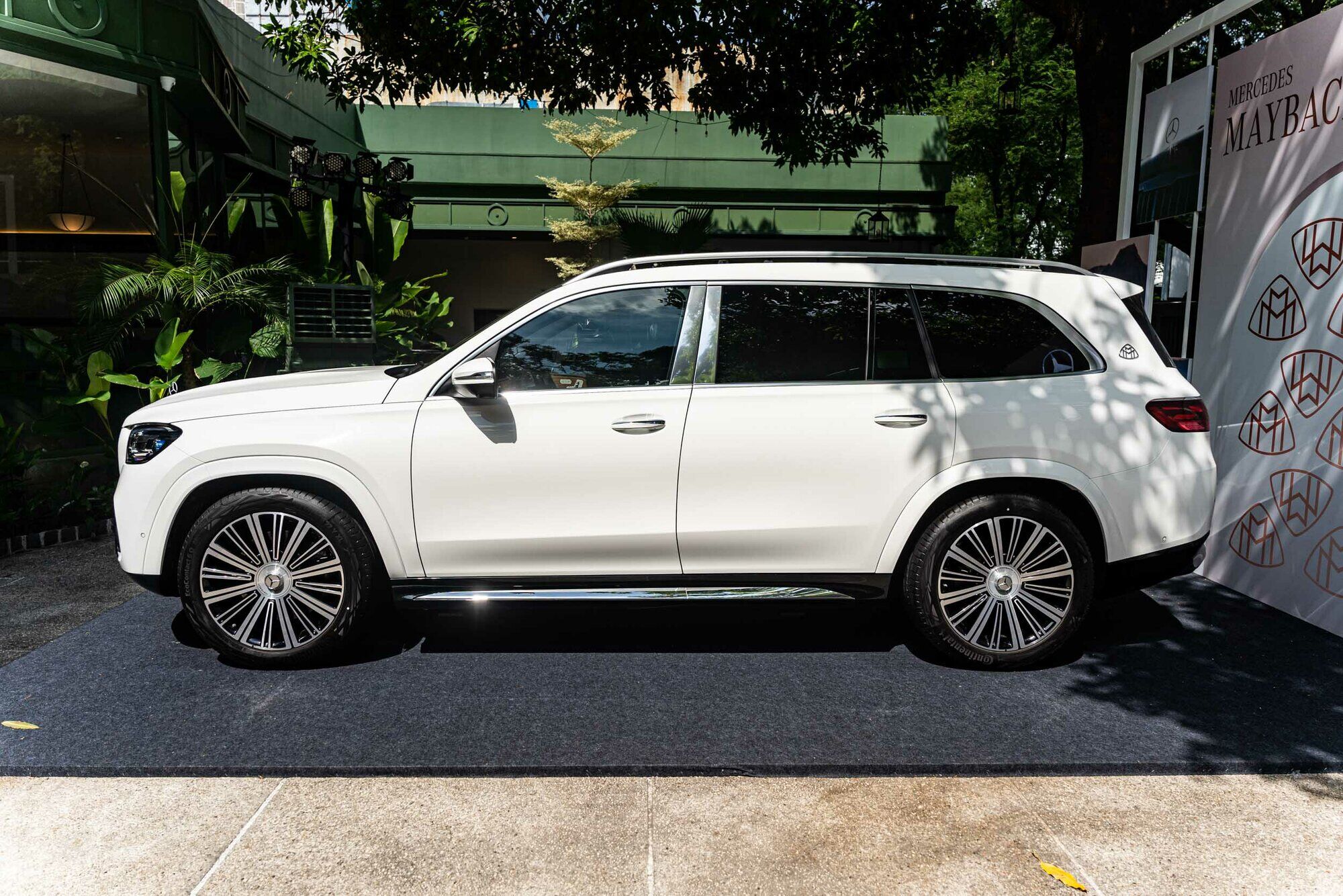 Mercedes-Maybach GLS 480 Facelift có kích thước dài x rộng x cao lần lượt 5.208 x 1.999 x 1.838 mm.