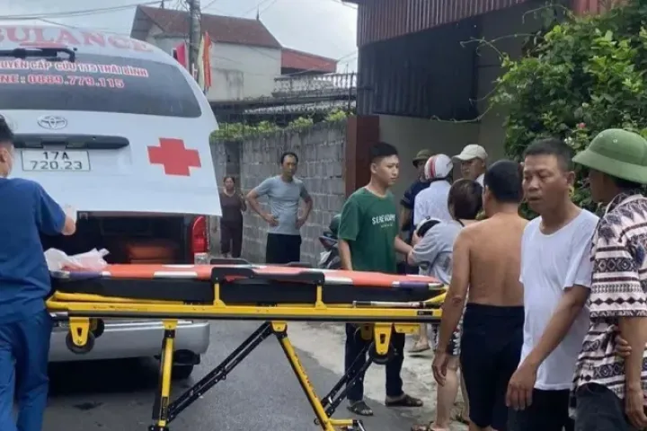 Điều tra án mạng chồng đâm vợ nguy kịch, em vợ tử vong ở Hưng Yên