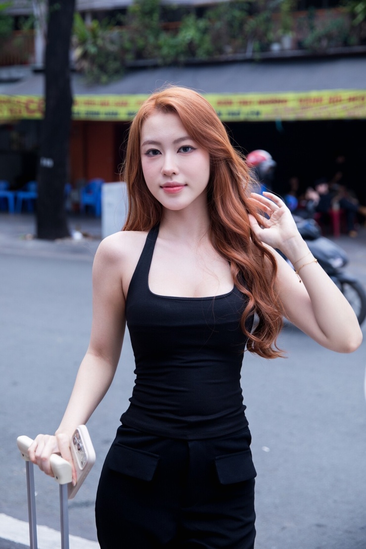 H'Hen Niê, Võ Hoàng Yến, Anh Thư đua vẻ sexy ở The Face Vietnam - 10