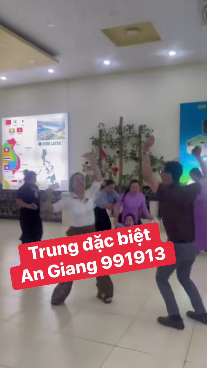 Diễn biến mới vụ clip trúng độc đắc xổ số miền Nam gây “bão” mạng xã hội - 5