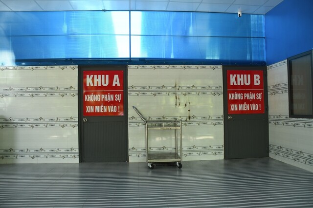 “Có thể nói, chồn hương là loài động vật rất ít bị bệnh nhưng nếu đã bị bệnh thì sẽ rất khó khăn trong việc chữa trị vì chưa có thuốc đặc trị. Do đó, khi nuôi chồn hương cần có hệ thống chuồng trại đảm bảo thoáng, mát vào mùa hè, ấm vào mùa đông và luôn sạch sẽ. Ngoài ra, người chăm sóc chồn phải am hiểu đặc tính của loài vật này, nắm bắt được cá tính của từng con chồn để có cách chăm sóc phù hợp” - anh Nhật nói.