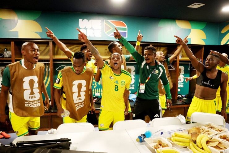 Các cầu thủ Nam Phi ăn mừng chiến thắng trước Hàn Quốc - Ảnh: Bafana Bafana