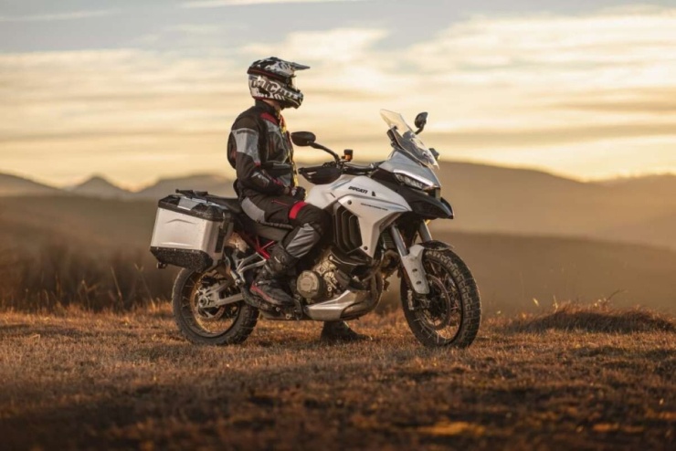 Ducati Multistrada kết hợp hài hòa giữa hiệu suất mạnh mẽ, sự thoải mái khi đi xa và khả năng vượt địa hình nhẹ. Ảnh: Ducati