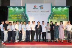 Vượt kế hoạch 6 tháng, phân bón Cà Mau tiếp tục bứt phá