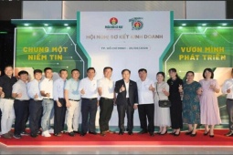 Vượt kế hoạch 6 tháng, phân bón Cà Mau tiếp tục bứt phá
