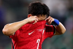 Hàn Quốc bị loại sốc khỏi World Cup: Fan chỉ trích "lố bịch", báo Nhật Bản chế giễu