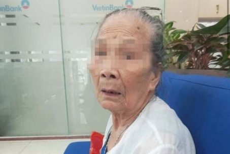Cụ bà 97 tuổi ở Hà Nội phải đi 3 lần mới nhận được tiền chế độ hàng tháng
