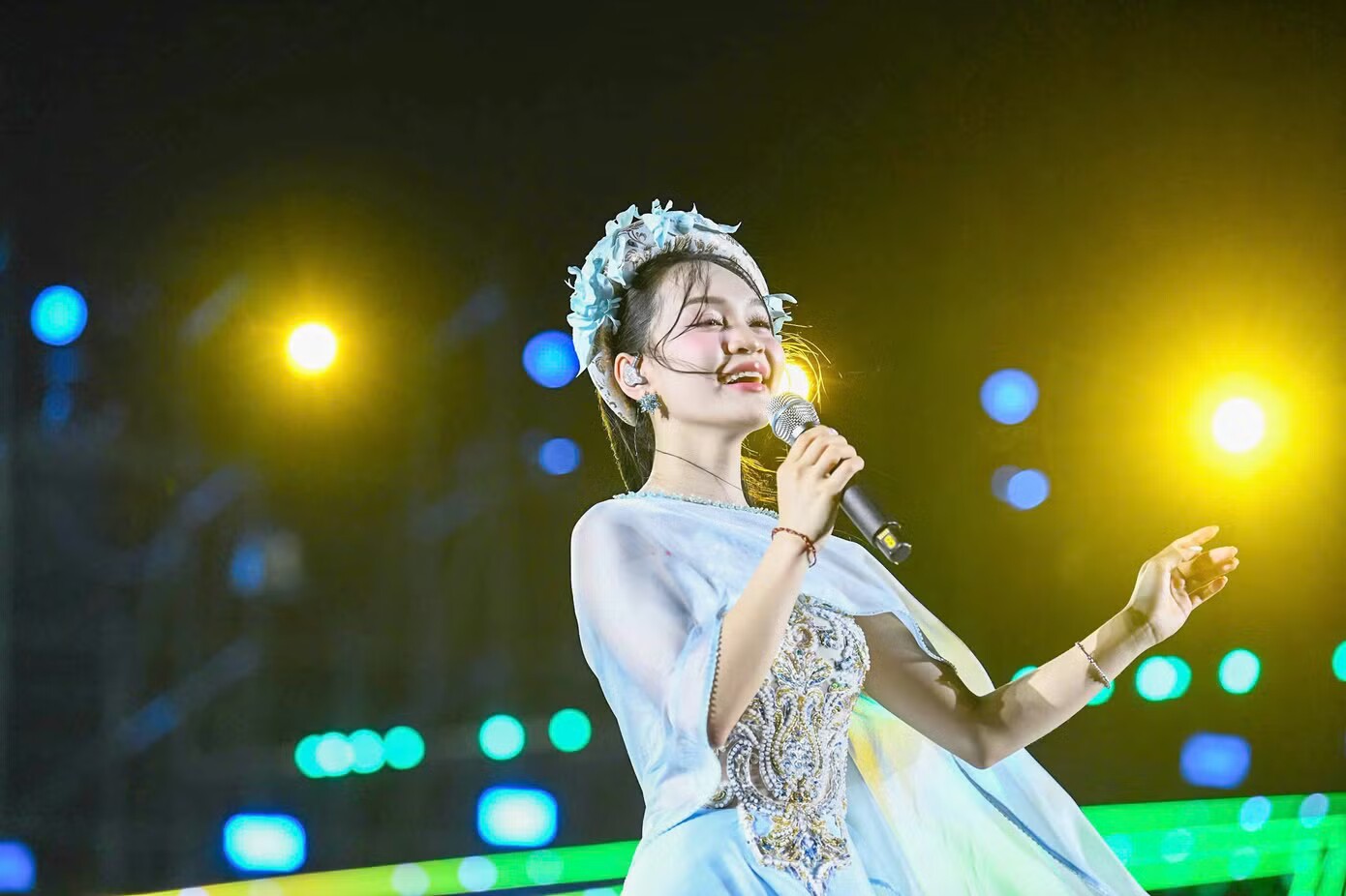 Toàn cảnh concert Thanh xuân khiến 20.000 khán giả Hà Nội đứng ngồi không yên - 67