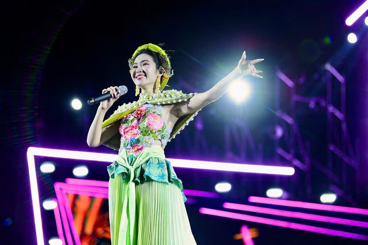 Toàn cảnh concert Thanh xuân khiến 20.000 khán giả Hà Nội đứng ngồi không yên - 69