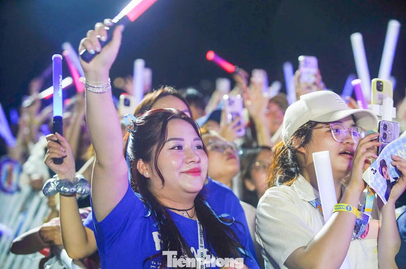 Toàn cảnh concert Thanh xuân khiến 20.000 khán giả Hà Nội đứng ngồi không yên - 35