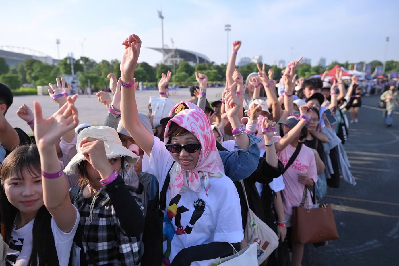 Toàn cảnh concert Thanh xuân khiến 20.000 khán giả Hà Nội đứng ngồi không yên - 6