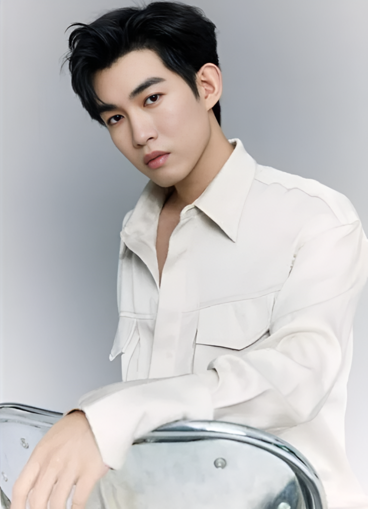 Hứa Bằng. Ảnh: Weibo