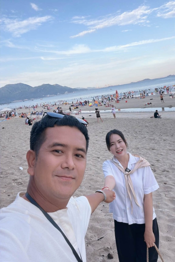 Ảnh sao 29/6: Mai Phương Thúy khoe vẻ gợi cảm trên sân tennis - 4