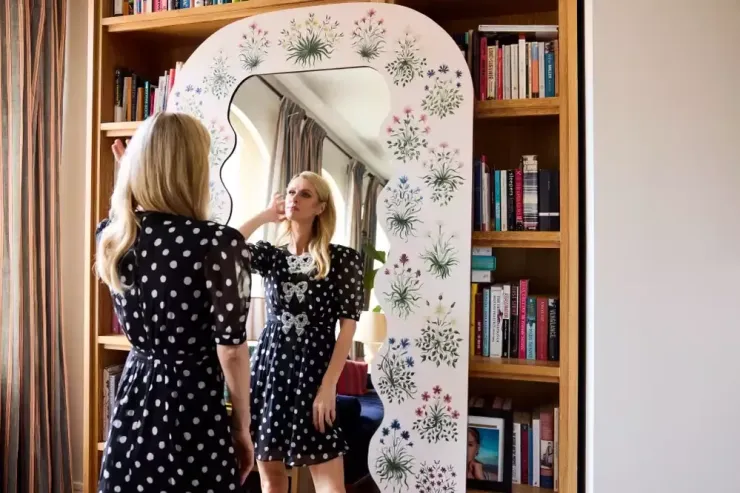 Cuộc sống viên mãn của 'tiểu thư tài phiệt' Nicky Hilton ở tuổi 42 - 13