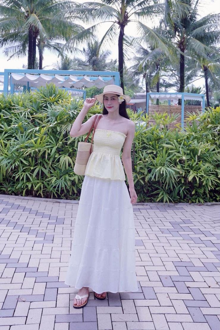 Trong thời gian qua, Hoàng Thị Kiều Trinh liên tục trở thành tâm điểm khi xuất hiện cùng bạn trai, đặc biệt là việc rút lui khỏi tuyển bóng chuyền nữ Việt Nam.