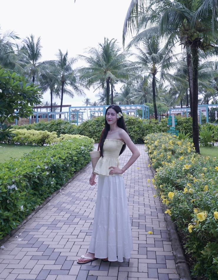  Hoa khôi bóng chuyền nữ Việt Nam tranh thủ đi du lịch.