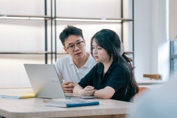 Vì sao nhiều sinh viên ra trường vẫn loay hoay tìm việc?