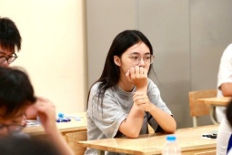 Học sinh đã nhập học lớp 10 trường tư có còn cơ hội quay lại trường công?