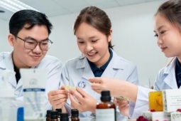 Hơn 30.000 tân sinh viên sẽ nhận học bổng 37-55 triệu đồng/năm