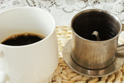 Uống cà phê ảnh hưởng sinh lý nam thế nào
