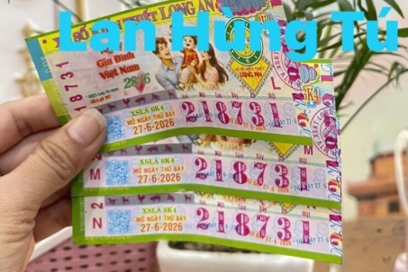 Xổ số miền Nam: Chồng đưa vợ đến đại lý đổi thưởng 18 tỉ đồng