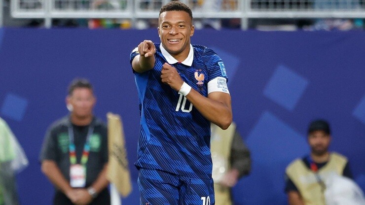 Mbappe tiếp tục chứng tỏ vị thế đầu tàu trên hàng công ĐT Pháp