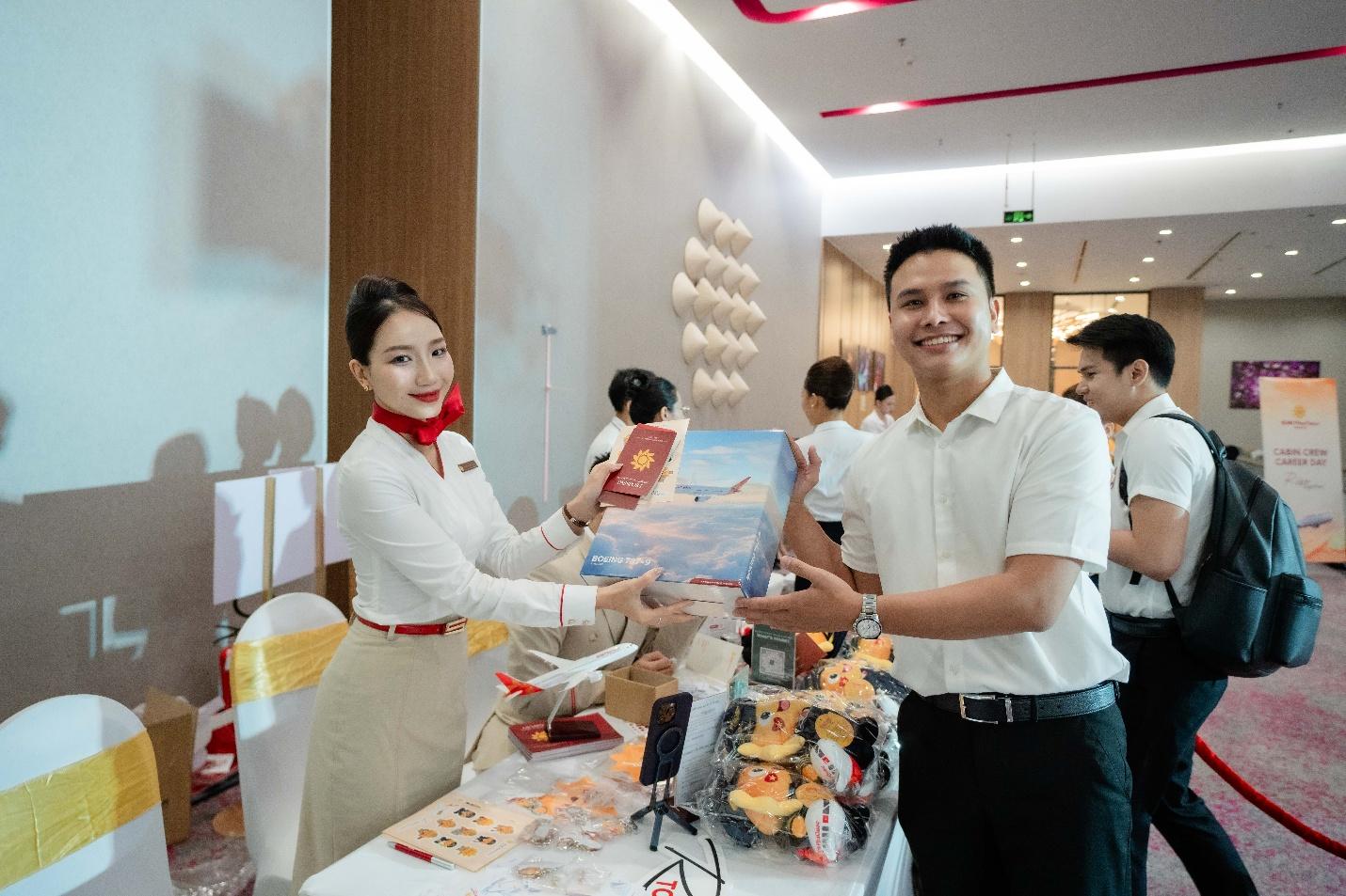 Ngày hội tuyển dụng của Sun PhuQuoc Airways hút hơn 700 ứng viên trong và ngoài nước - 8