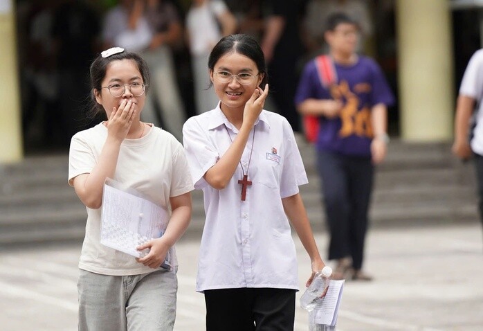 Thí sinh ra cứu điểm thi tốt nghiệp THPT năm 2026 nhanh chóng, đơn giản theo tên và số báo danh