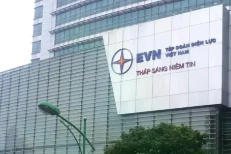 Lương bình quân nhân viên EVN gần 40 triệu đồng/tháng