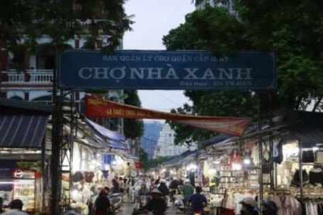 Khu chợ sinh viên giá rẻ nức tiếng Hà Nội trước kế hoạch giải tỏa để mở rộng đường