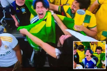 1 CĐV Nhật Bản "mất kiểm soát" giữa rừng fan Brazil gây bùng nổ cõi mạng