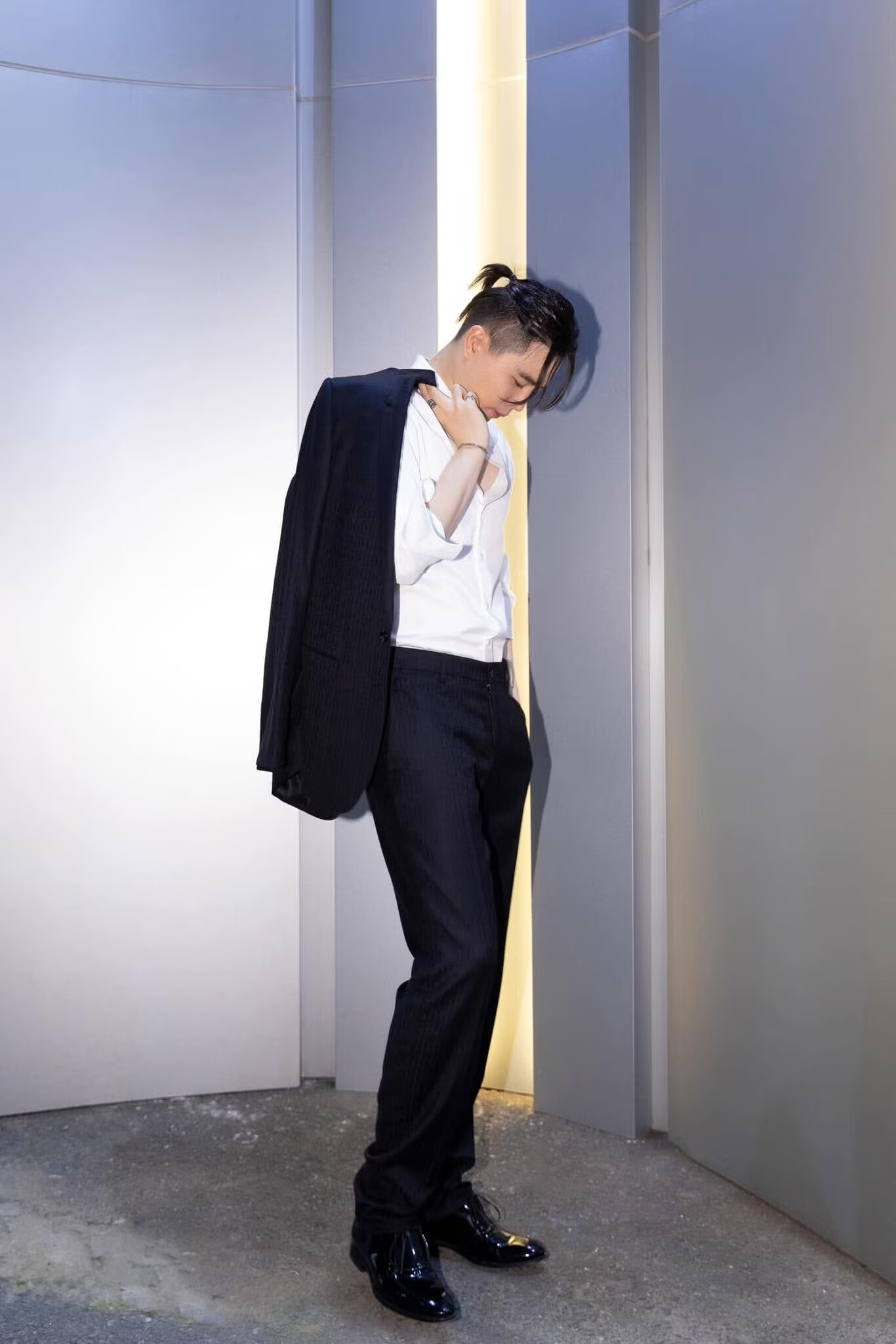 ATVNCG 2026: Một "Anh Tài" dát hàng hiệu tiền tỷ, gợi nhớ phong cách G-Dragon - 18