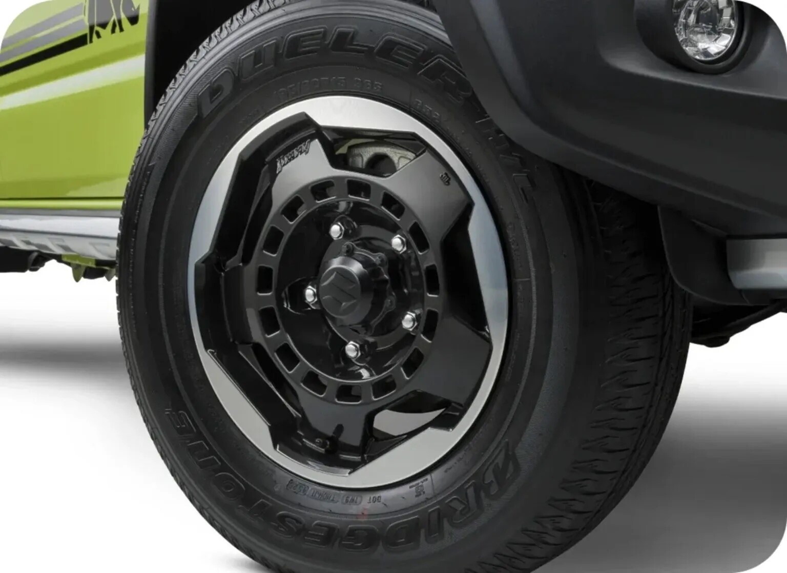 Xe trang bị bộ mâm hợp kim, kích thước 15 inch thiết kế cắt vát kim cương kiểu mới,