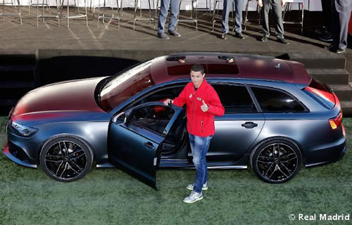 Ronaldo được tặng siêu xe audi rs6 avant