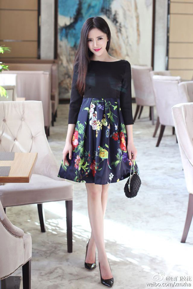 Đôi chân dài miên man của Tích Vũ