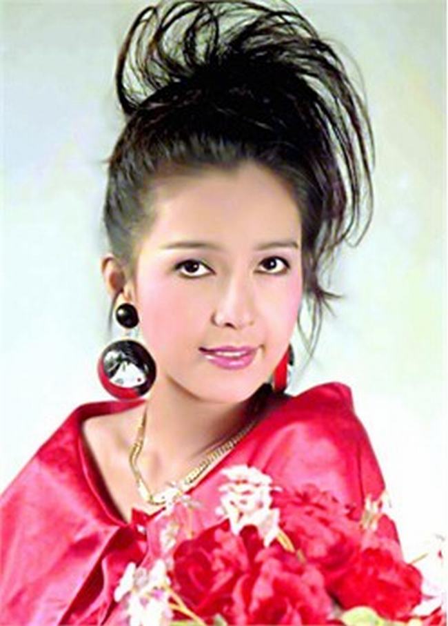 Diễm My mất hơn 10 năm để khẳng định được khả năng bản thân, đó cũng là lúc thời kỳ vàng son của điện ảnh Việt Nam với dòng phim ‘mì ăn liền’ xuất hiện.