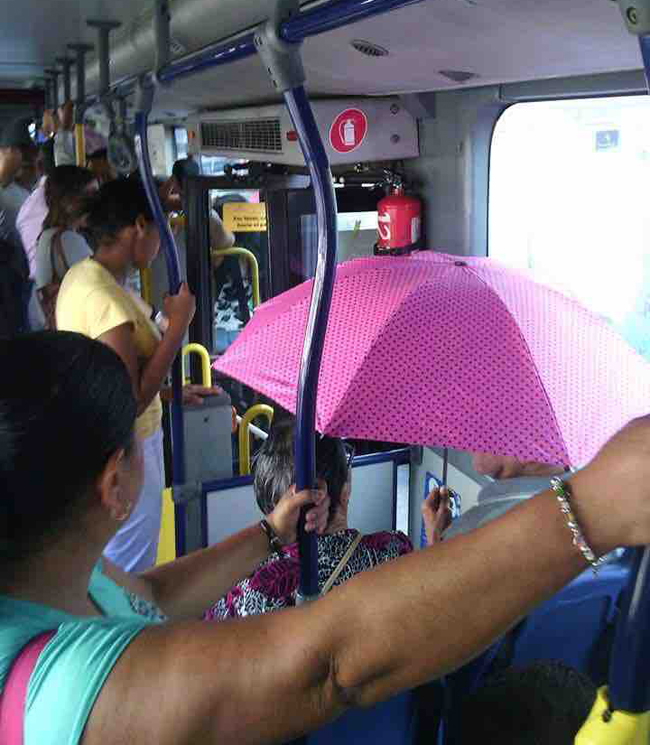 Chỉ là cẩn thận quá mức quy đinh thôi mà.