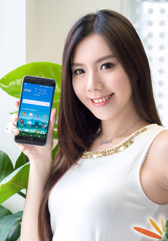 camera phía trước của máy được trang bị công nghệ Ultrapixel