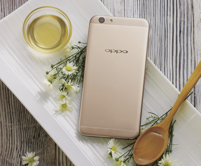 Điện thoại thông minh Oppo F1s được trang bị lớp vỏ kim loại nguyên khối, camera trước lên tới 16MP và mức giá khá mềm.