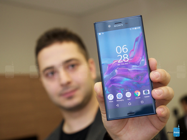 Đáng tiếc khi màn hình 5.2 inch của Xperia XZ chỉ sở hữu độ phân giải 1080p.
