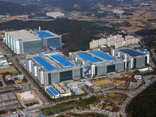 Samsung chi “núi tiền” xây nhà máy phục vụ Apple