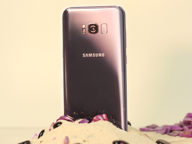 Bị bỏ bùa trước vẻ đẹp của Samsung Galaxy S8+ màu tím khói