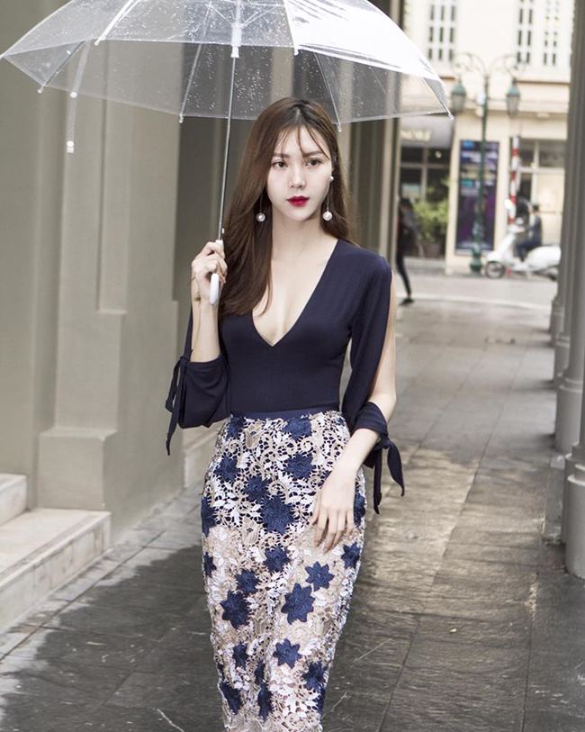 Ngọc Châm còn sở hữu gu thời trang đa dạng.&nbsp;
